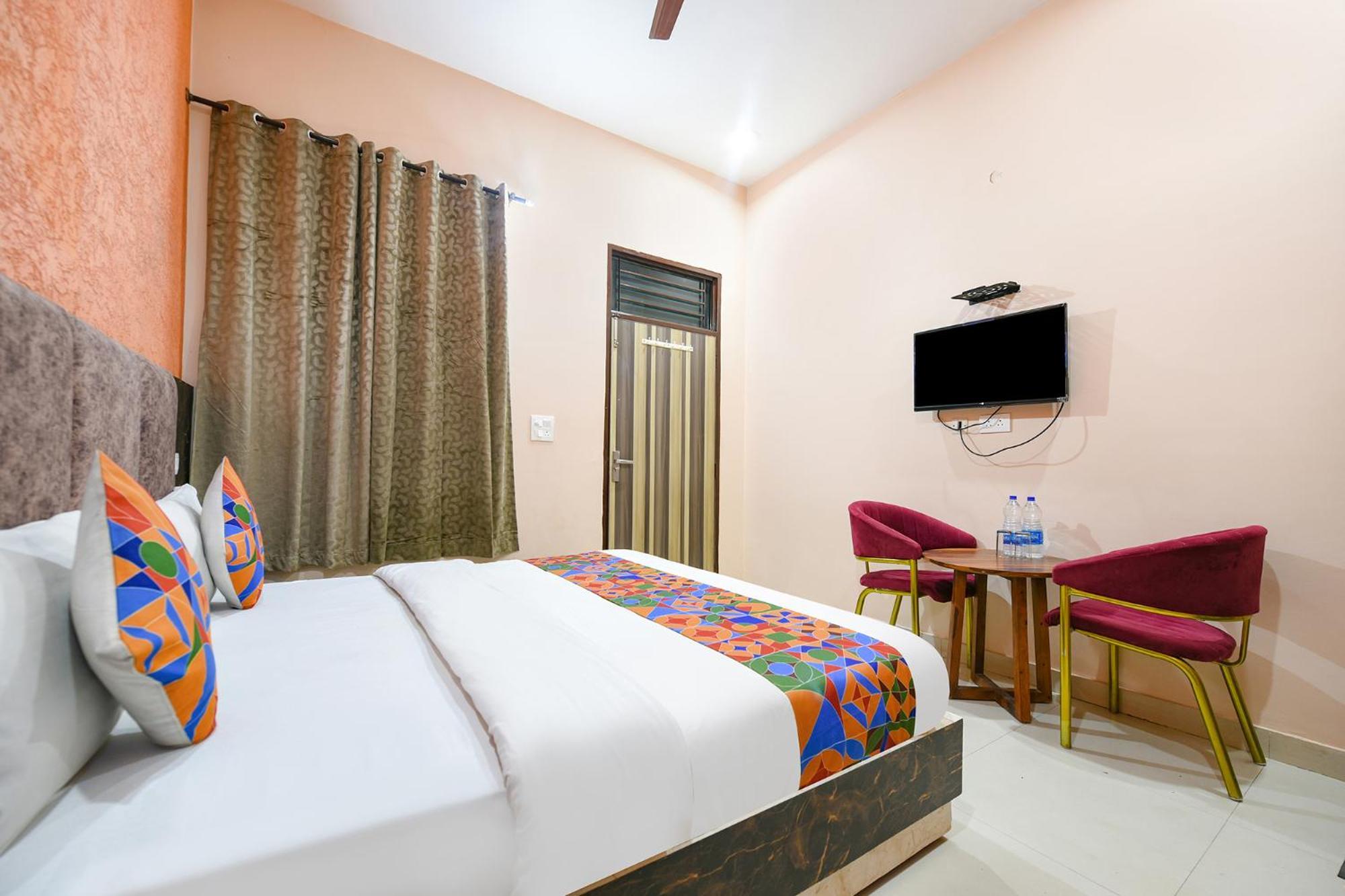 Fabexpress Galaxy Hotel Nayagaon Kültér fotó