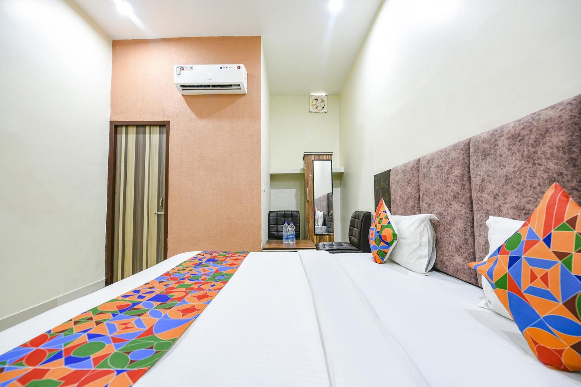 Fabexpress Galaxy Hotel Nayagaon Kültér fotó