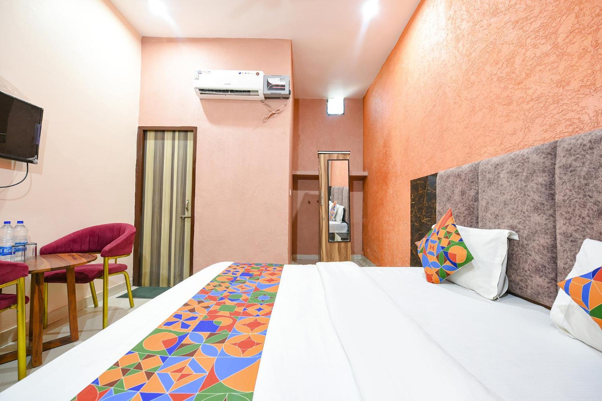 Fabexpress Galaxy Hotel Nayagaon Kültér fotó